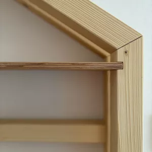 Dětská domečková knihovna z masivu